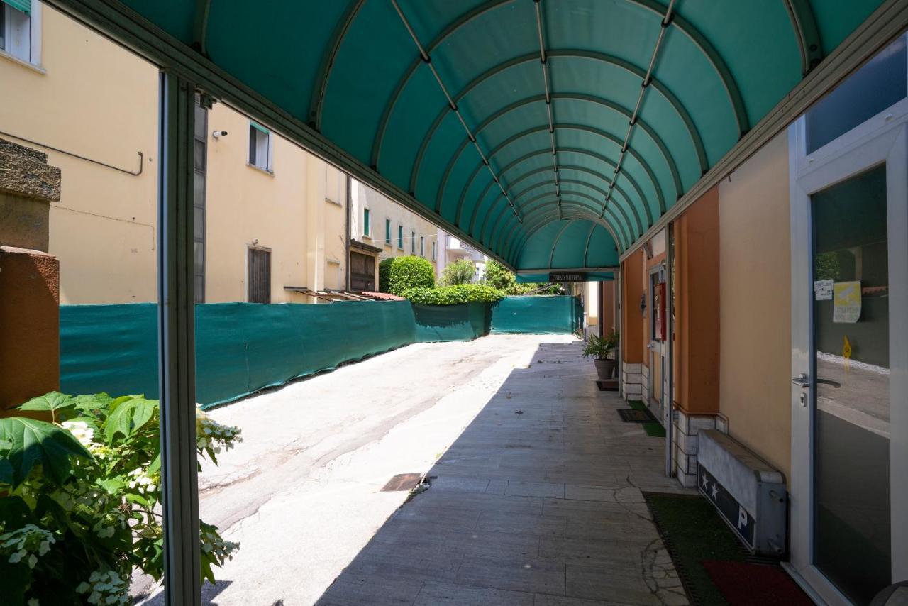 Hotel La Terrazza Vicenza Esterno foto