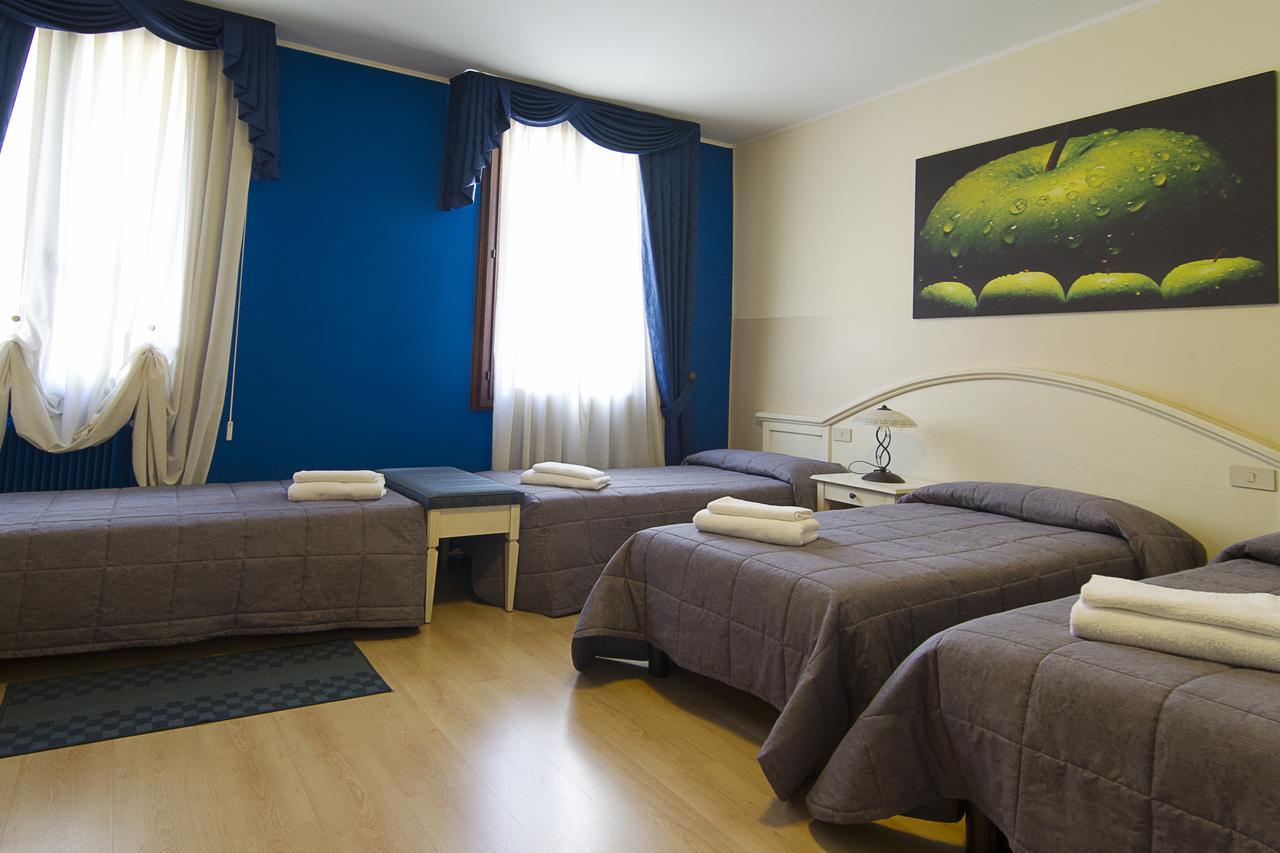 Hotel La Terrazza Vicenza Esterno foto